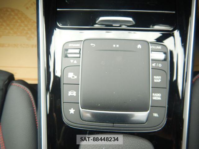 Mercedes Benz GLB-CLASS 2023-08 8131190-21