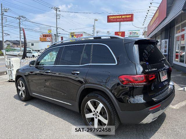 Mercedes Benz GLB-CLASS 2020-07 8208690-28