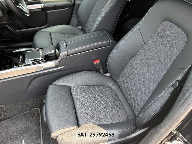 Mercedes Benz GLB-CLASS 2020-07 8208690-6