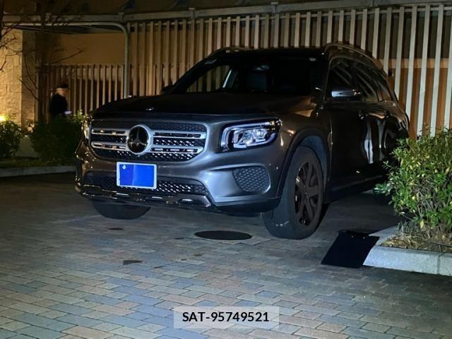Mercedes Benz GLB-CLASS 2022-10 8208688-0