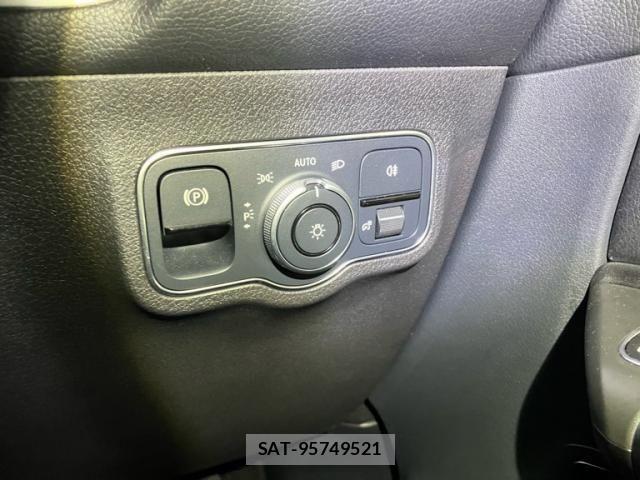 Mercedes Benz GLB-CLASS 2022-10 8208688-16
