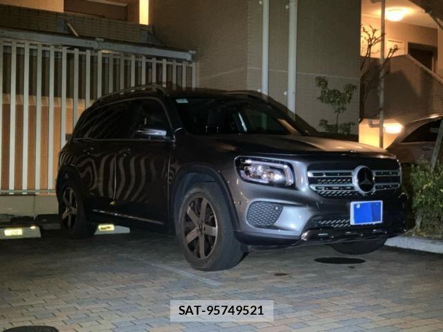Mercedes Benz GLB-CLASS 2022-10 8208688-1