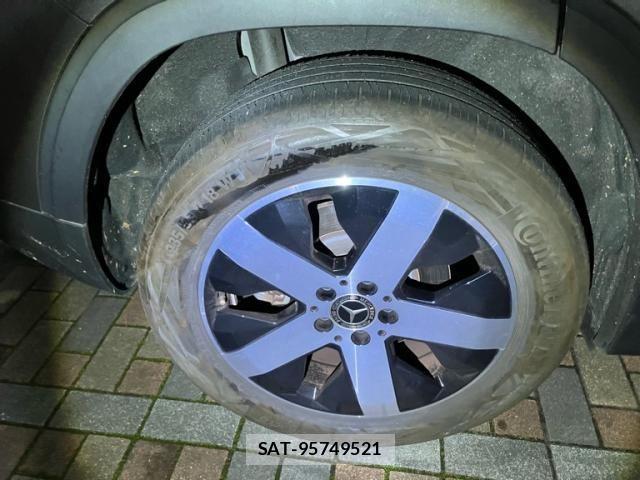 Mercedes Benz GLB-CLASS 2022-10 8208688-5