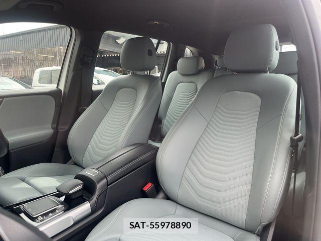Mercedes Benz GLB-CLASS 2023-04 8660209-11