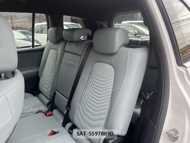 Mercedes Benz GLB-CLASS 2023-04 8660209-12