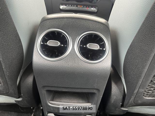 Mercedes Benz GLB-CLASS 2023-04 8660209-13