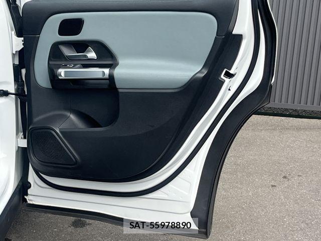 Mercedes Benz GLB-CLASS 2023-04 8660209-24