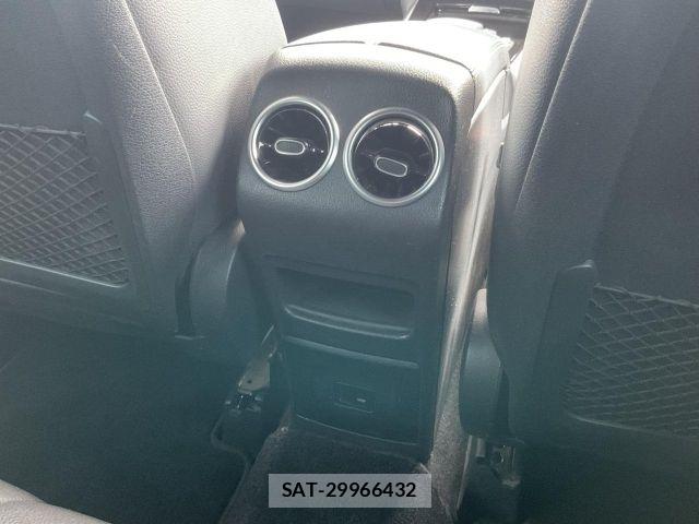 Mercedes Benz GLB-CLASS 2022-07 8743909-26