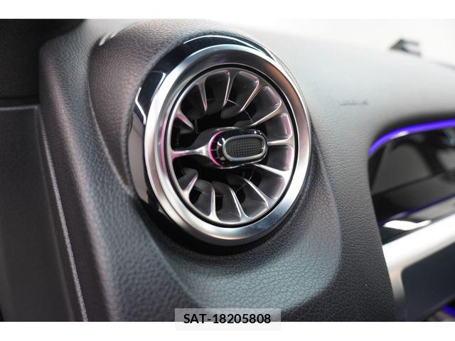 Mercedes Benz GLB-CLASS 2023-08 8830268-18