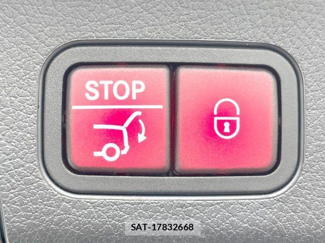 Mercedes Benz GLB-CLASS 2023-12 8848938-6