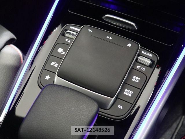 Mercedes Benz GLB-CLASS 2021-07 8871438-20