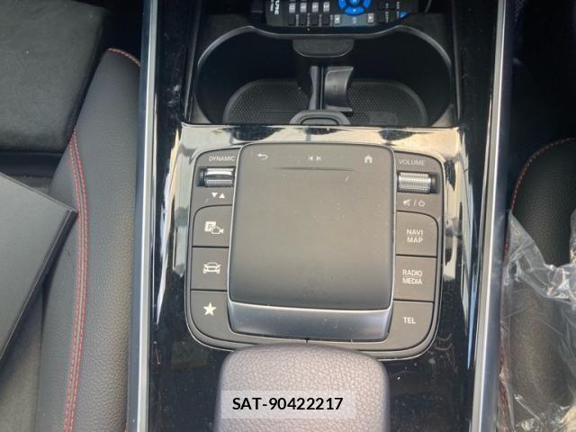 Mercedes Benz GLB-CLASS 2023-04 8880742-18