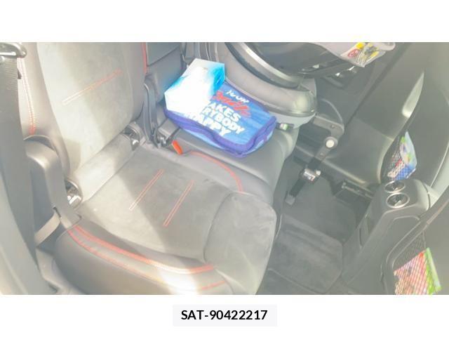 Mercedes Benz GLB-CLASS 2023-04 8880742-23