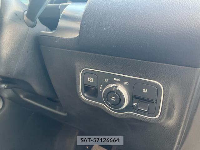 Mercedes Benz GLB-CLASS 2020-07 8880748-11