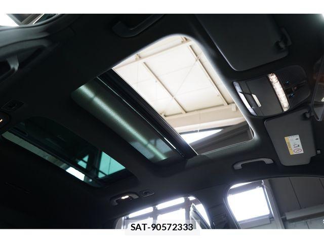 Mercedes Benz GLC-CLASS 2017-04 1319767-7