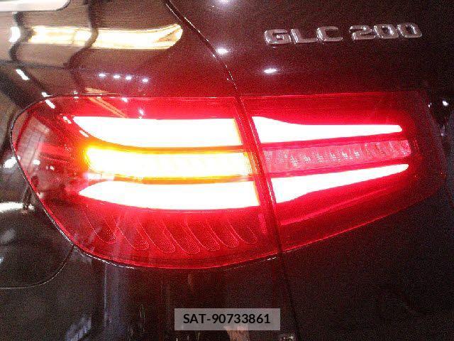 Mercedes Benz GLC-CLASS 2017-03 2487016-24