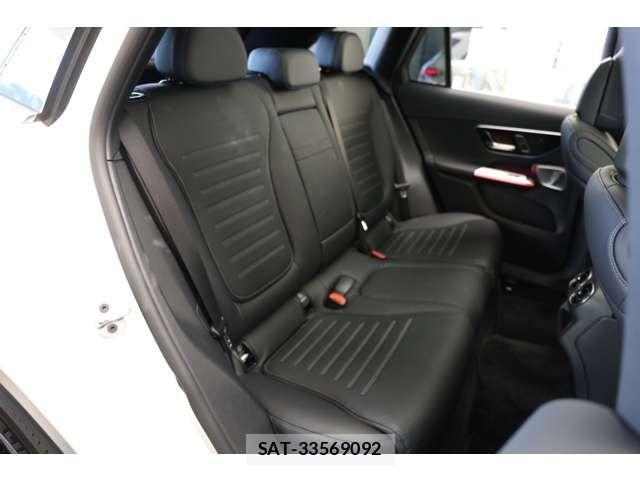 Mercedes Benz GLC-CLASS 2023-05 3421979-15