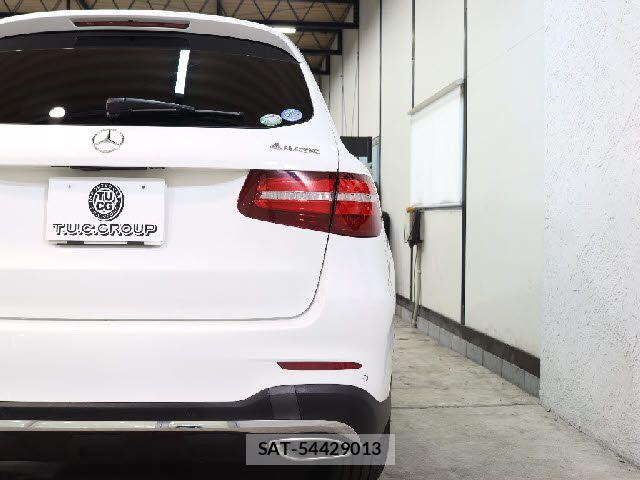 Mercedes Benz GLC-CLASS 2016-03 5871908-14