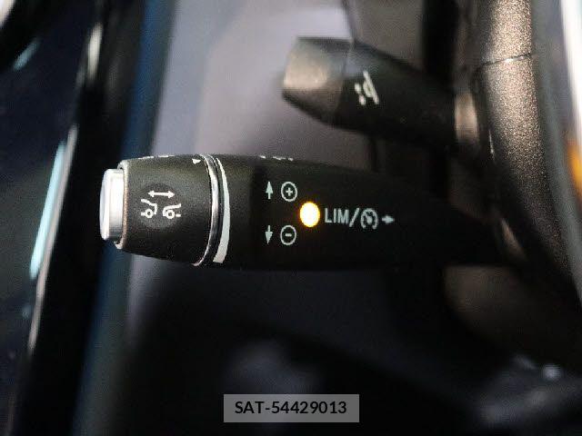 Mercedes Benz GLC-CLASS 2016-03 5871908-16