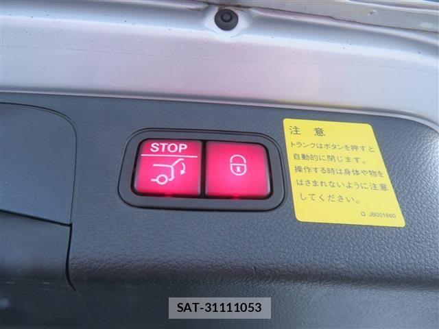 Mercedes Benz GLC-CLASS 2016-01 6012923-12