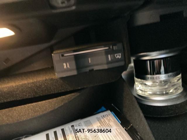Mercedes Benz GLC-CLASS 2019-04 7358738-16