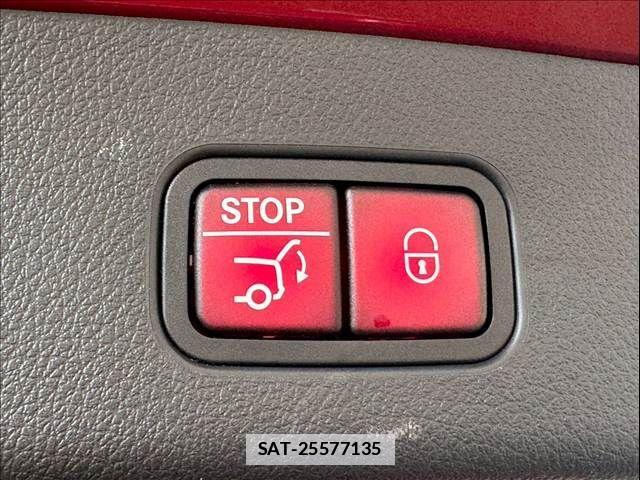 Mercedes Benz GLC-CLASS 2023-05 7786988-10