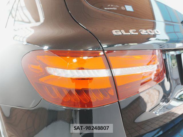 Mercedes Benz GLC-CLASS 2017-05 8036739-25