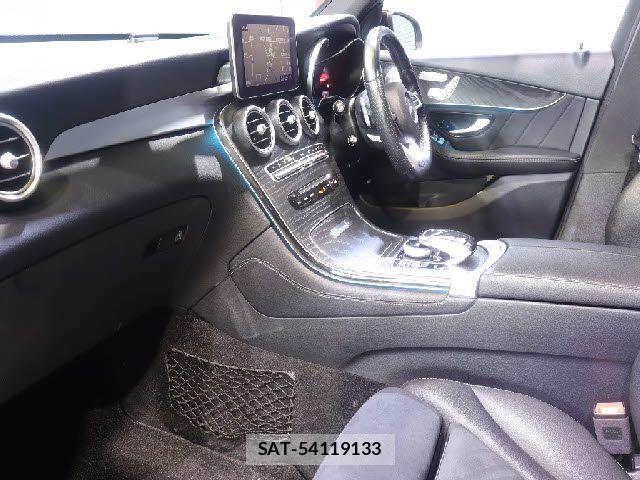 Mercedes Benz GLC-CLASS 2019-06 8100407-7