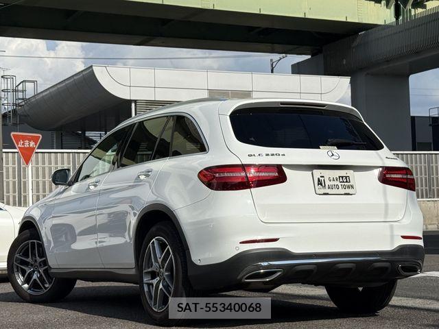 Mercedes Benz GLC-CLASS 2017-08 8660214-5