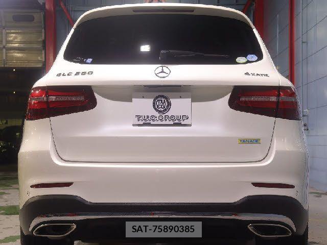 Mercedes Benz GLC-CLASS 2016-03 8830273-14
