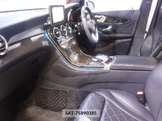 Mercedes Benz GLC-CLASS 2016-03 8830273-26