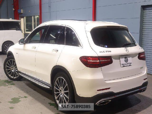 Mercedes Benz GLC-CLASS 2016-03 8830273-2