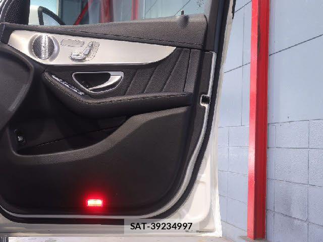 Mercedes Benz GLC-CLASS 2018-02 8830270-23
