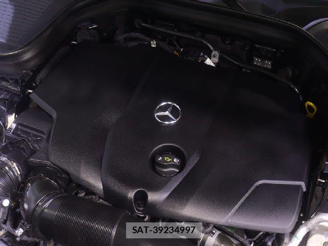 Mercedes Benz GLC-CLASS 2018-02 8830270-5