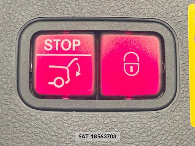 Mercedes Benz GLC-CLASS 2016-01 8871443-8