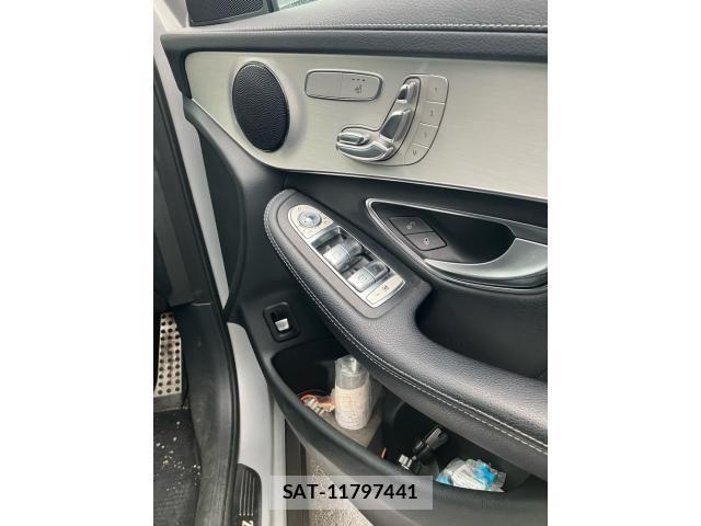 Mercedes Benz GLC-CLASS 2018-01 8880755-10