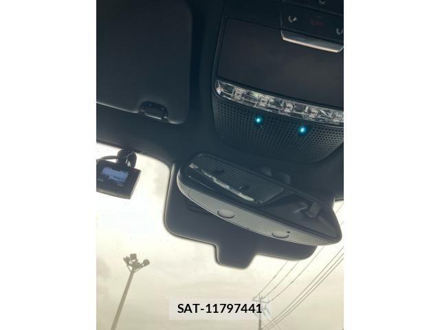 Mercedes Benz GLC-CLASS 2018-01 8880755-24