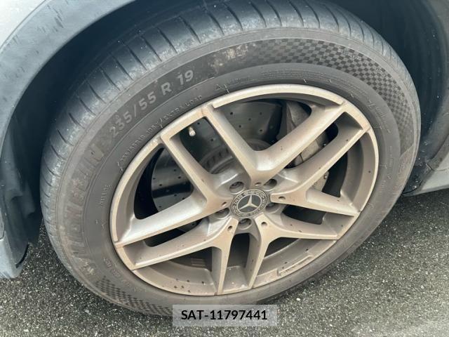 Mercedes Benz GLC-CLASS 2018-01 8880755-6
