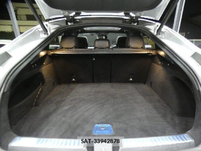 Mercedes Benz GLC-CLASS 2019-11 3015292-6