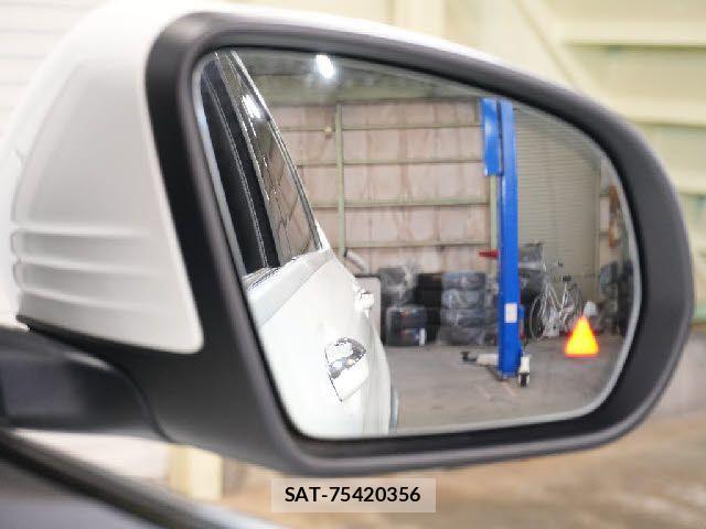 Mercedes Benz GLC-CLASS 2019-11 3379311-17