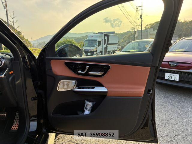 Mercedes Benz GLC-CLASS 2025-03 6676855-24