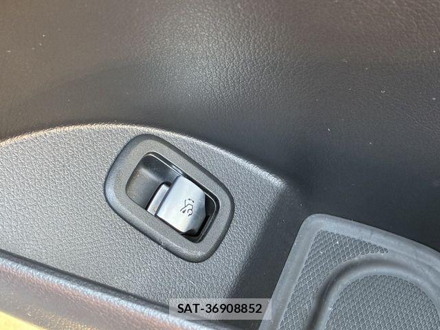 Mercedes Benz GLC-CLASS 2025-03 6676855-26