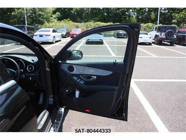 Mercedes Benz GLC-CLASS 2017-07 6908347-29