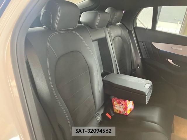 Mercedes Benz GLC-CLASS 2018-06 7455757-5