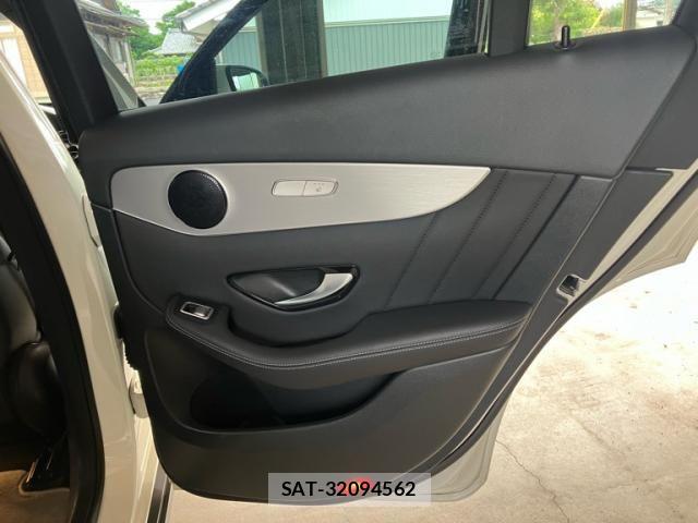 Mercedes Benz GLC-CLASS 2018-06 7455757-7