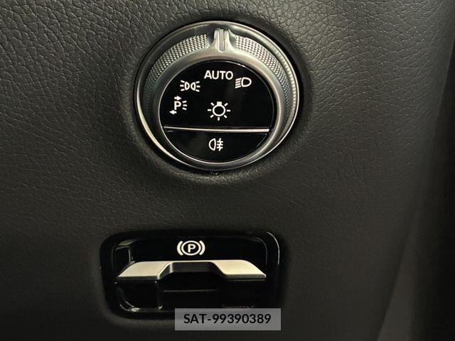 Mercedes Benz GLC-CLASS 2024-11 7618041-28