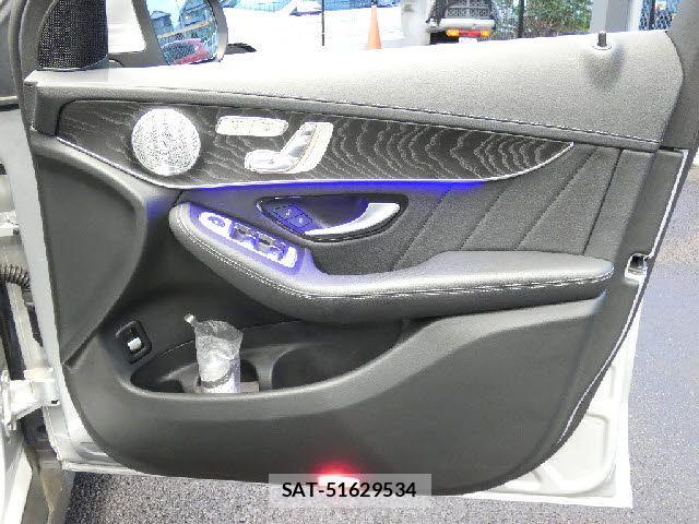Mercedes Benz GLC-CLASS 2021-03 8315420-23