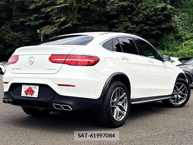 Mercedes Benz GLC-CLASS 2017-04 8457891-2