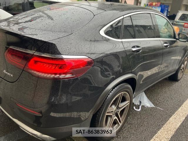 2020 Mercedes Benz GLC220d — Photo 3