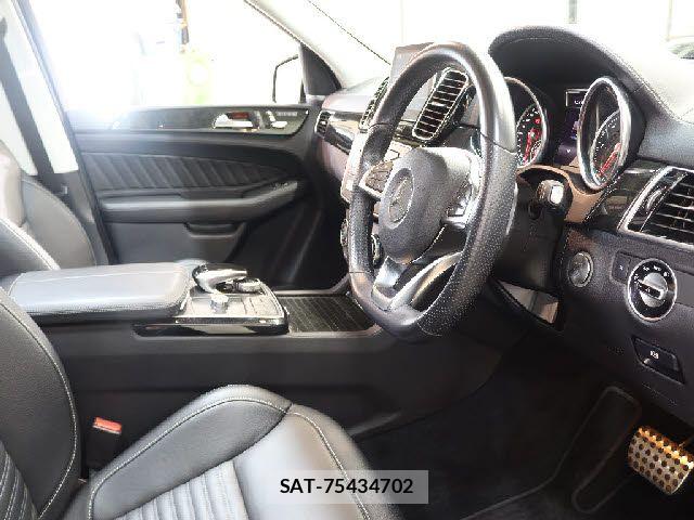 Mercedes Benz GLE-CLASS 2015-11 6012928-11